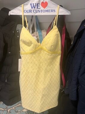 Yellow Lace-Trim Spaghetti Strap Prom Dress